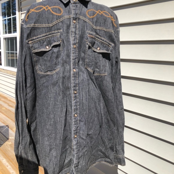 Dodge Ram branded denim pearl snap dark washed - Picture 4 of 7